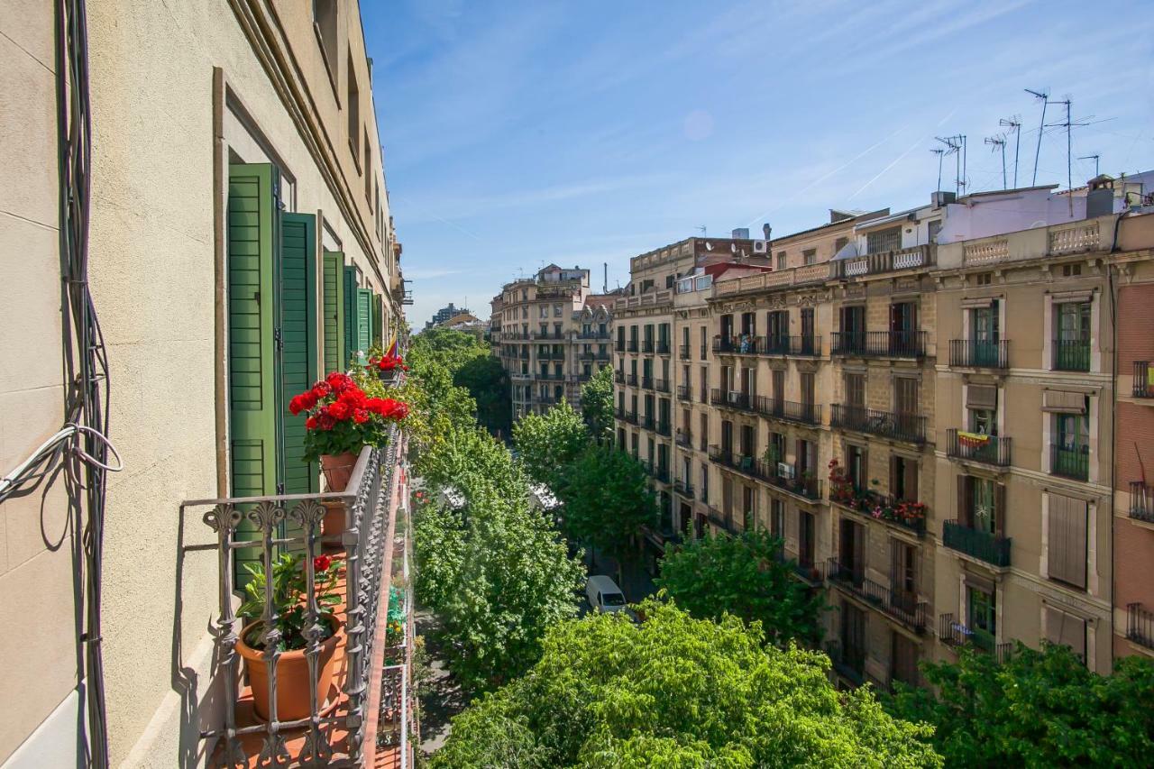 Tendency Apartments 7 Barcelona Bagian luar foto